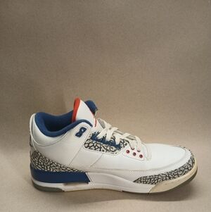 Nike Air Jordan 3  Mens Basketball Sneakers